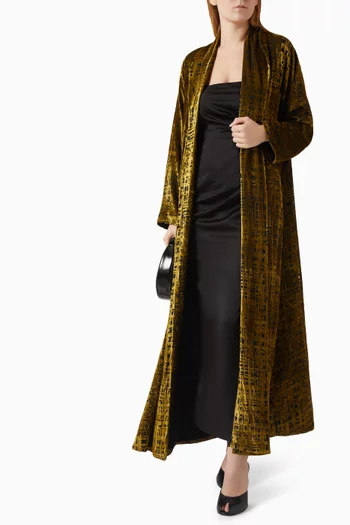 عباية بقصة زينة