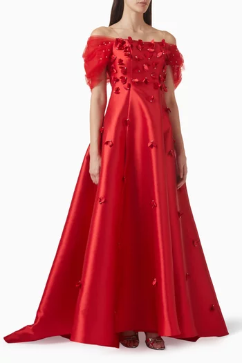 فستان سهرة بأكتاف مكشوفة