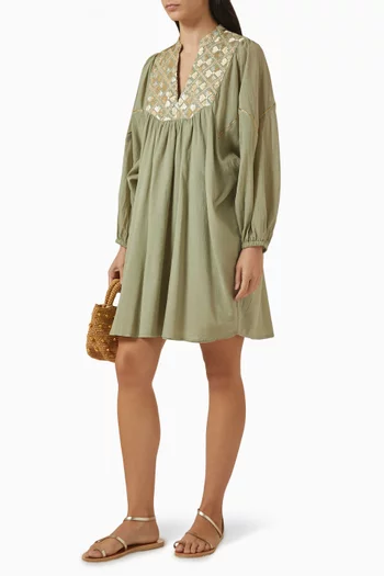 فستان قصير مطرز