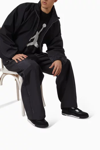 سنيكرز جوردان سبيزيك أسفل الكاحل