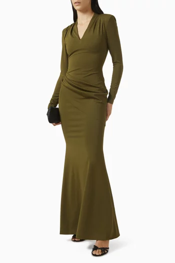 فستان بكشكش وفتحة رقبة على شكل حرف V