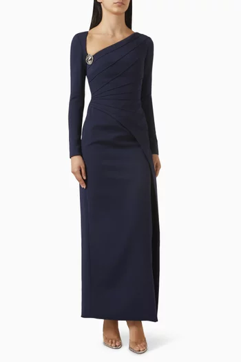 فستان بفتحة رقبة غير متماثلة