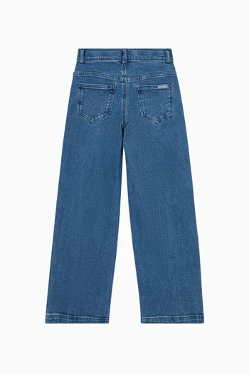 بنطال جينز بقصة ساق مستقيمة وتطريزات بالحلي دينم