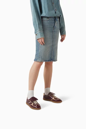 سنيكرز تي بي.490 كلوب جلد لامع