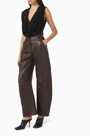 Low Round Pants in Leather