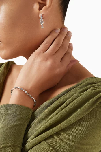 سوار بتصميم سمكة صغيرة مزين بأحجار توباز ذهب أبيض عيار 9