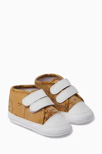 Geo Classic Velcro Strap Booties