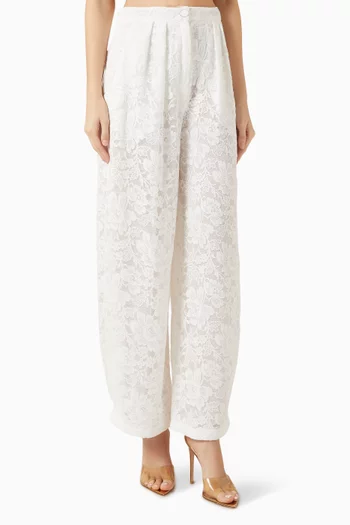 High-waisted Carrot Pants in Lace