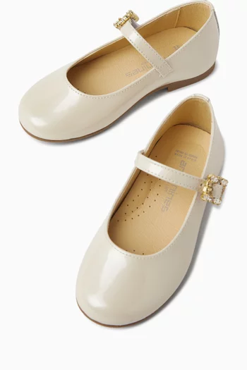 حذاء باليرينا مزين بأحجار الراين وكعب مسطح جلد