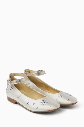 حذاء باليرينا مرصع بأحجار الراين