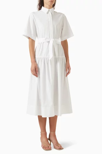 فستان متوسط الطول بنمط قميص متعدد الطبقات وحزام قطن