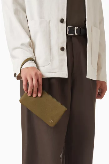 T Timeless Pouch in Grained Leather