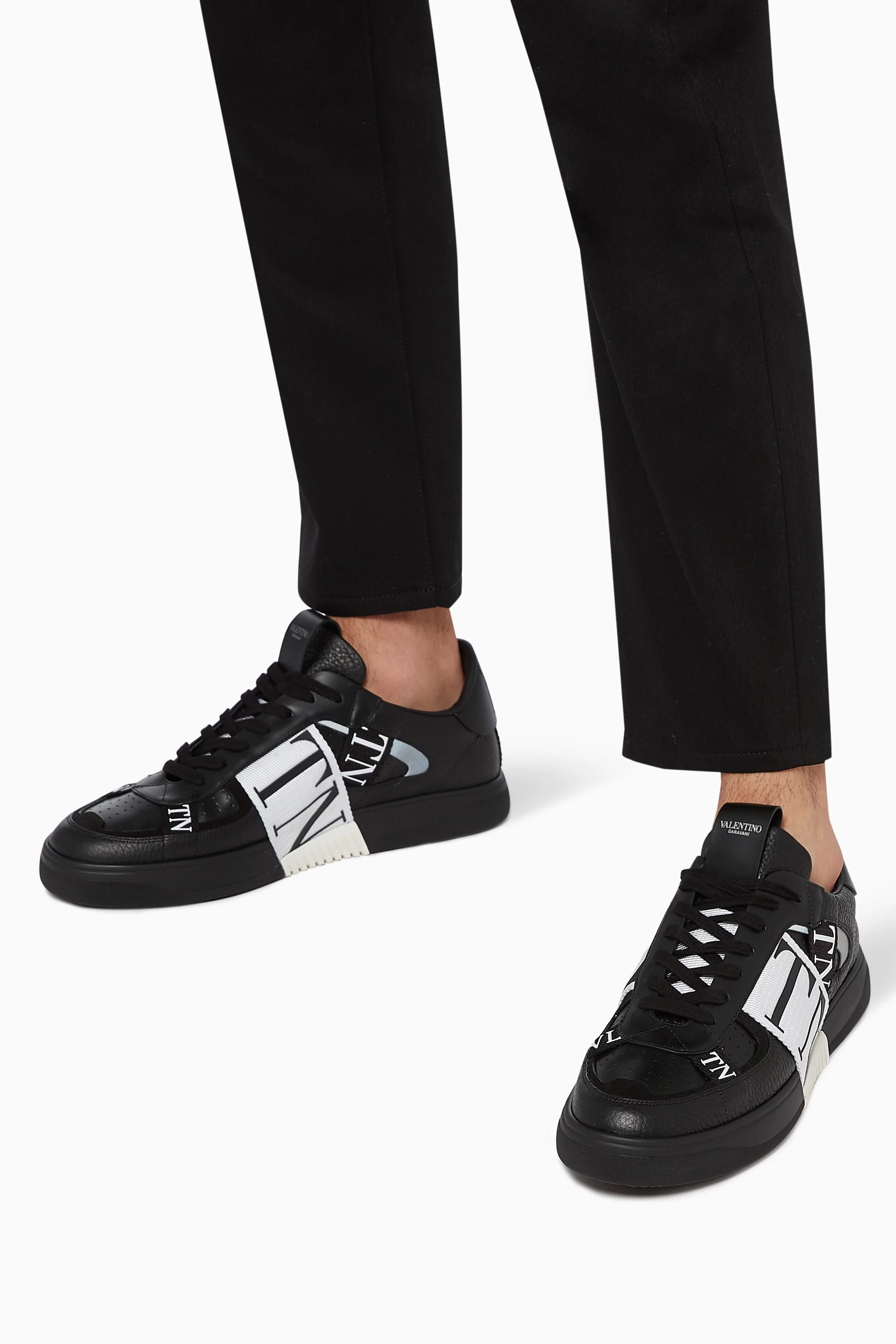 Valentino Vl7n On Feet With VALENTINO Shoes, Turn Every Moment Into A Memory To Cherish main image 0