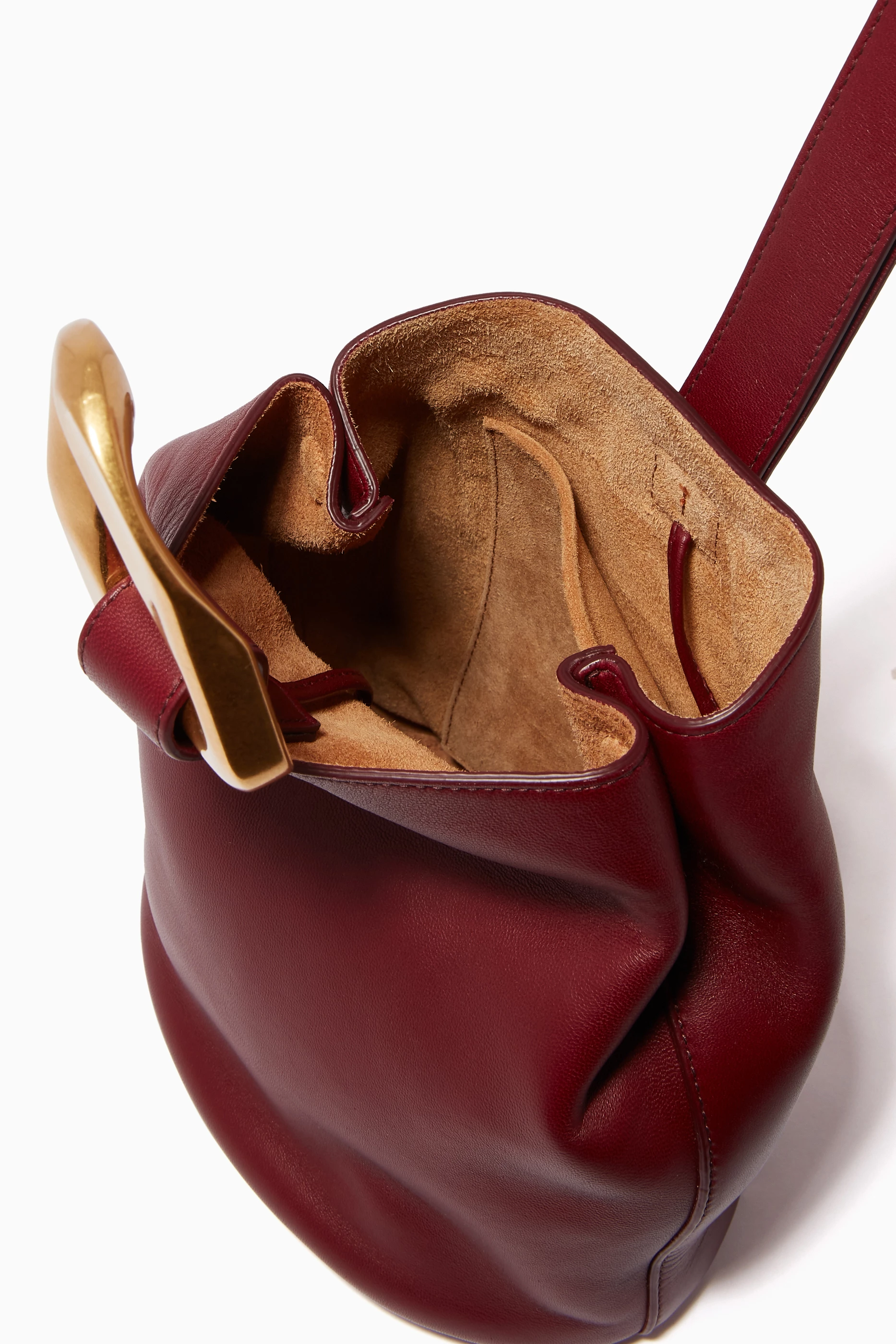 Bottega Veneta dropバッグ Buy Bottega Veneta Burgundy Drop Bag in Nappa For Women Online