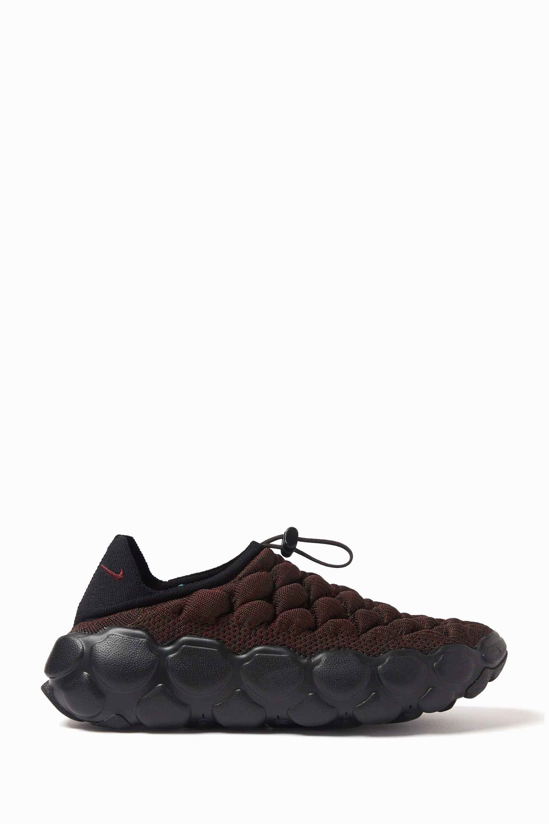 Buy Nike Black Flyknit Haven Low top Sneakers in Knit For Women Online Ounass Oman