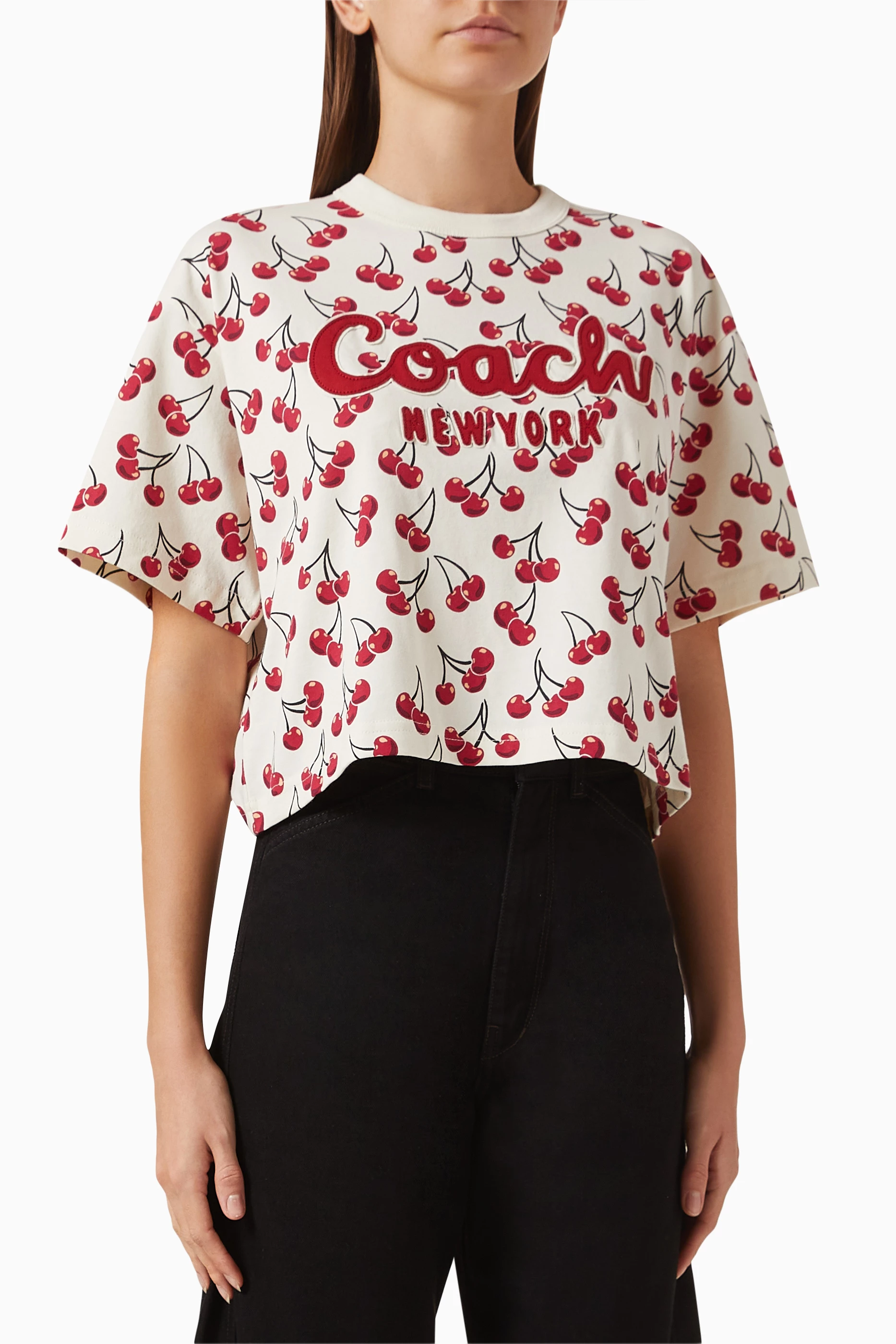 コーチ Cherry Cursive Cropped T Shirt In Organic Cotton COACH® Outlet | Cherry Print Cursive Signature Cropped T