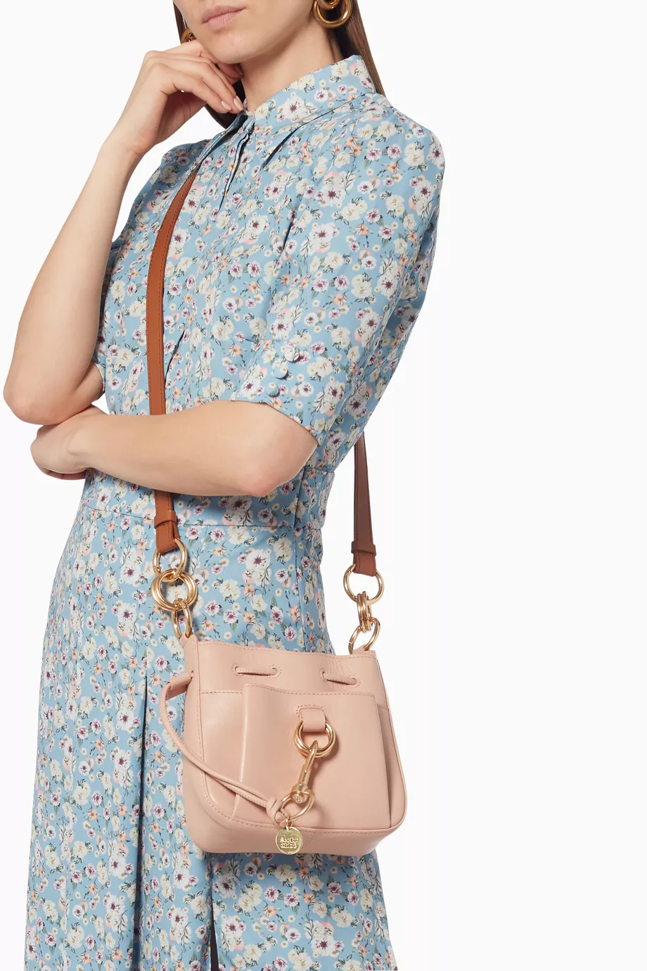 Buy See By Chloe Pink Small Tony Leather Bucket Bag For Women Online Ounass Oman