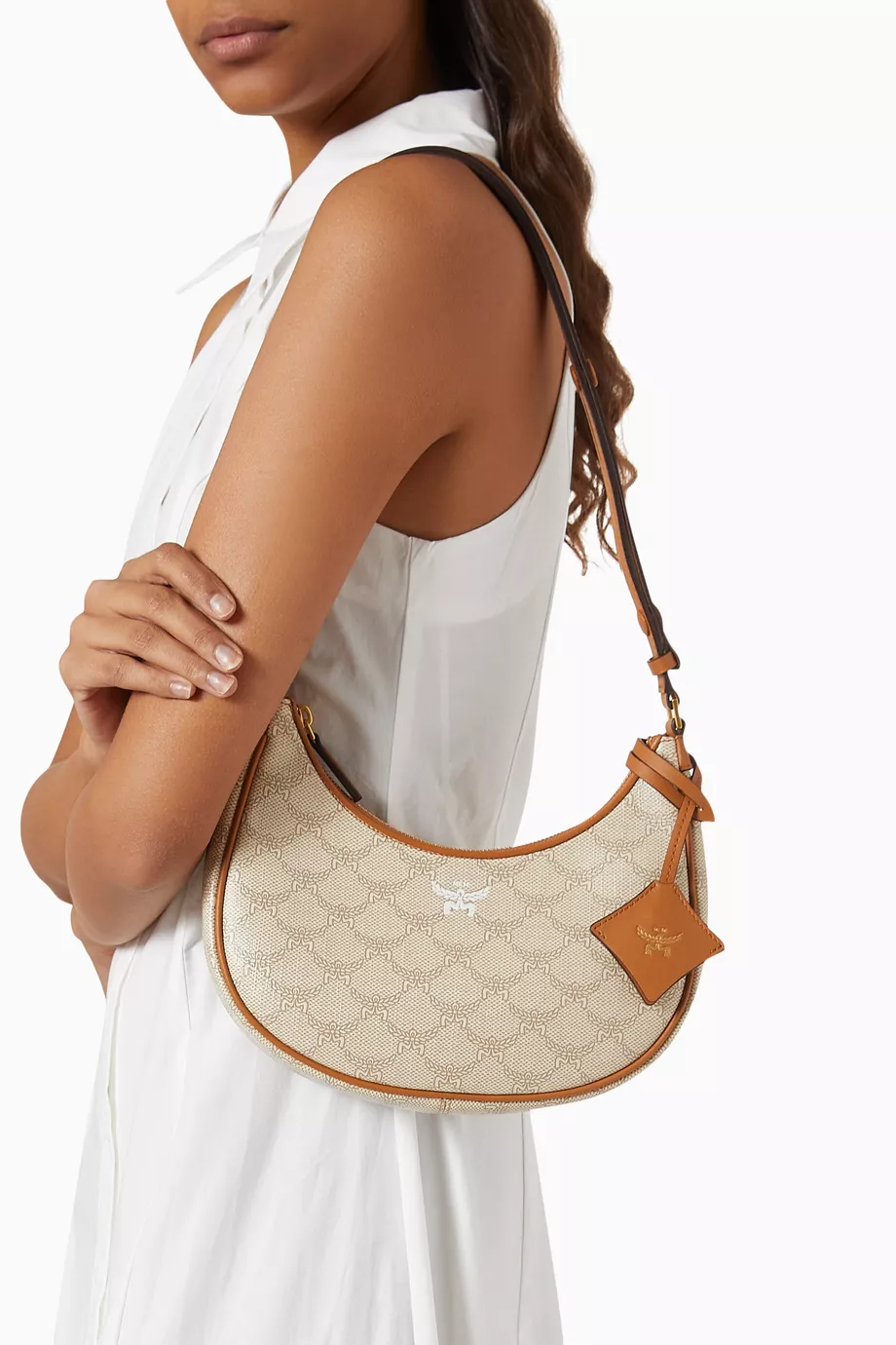 【MCM】Himmel Loretos Ascending Moon Hobo bag/全国送料込み Small Himmel Ascending Moon Hobo in Lauretos Beige | MCM ®FR